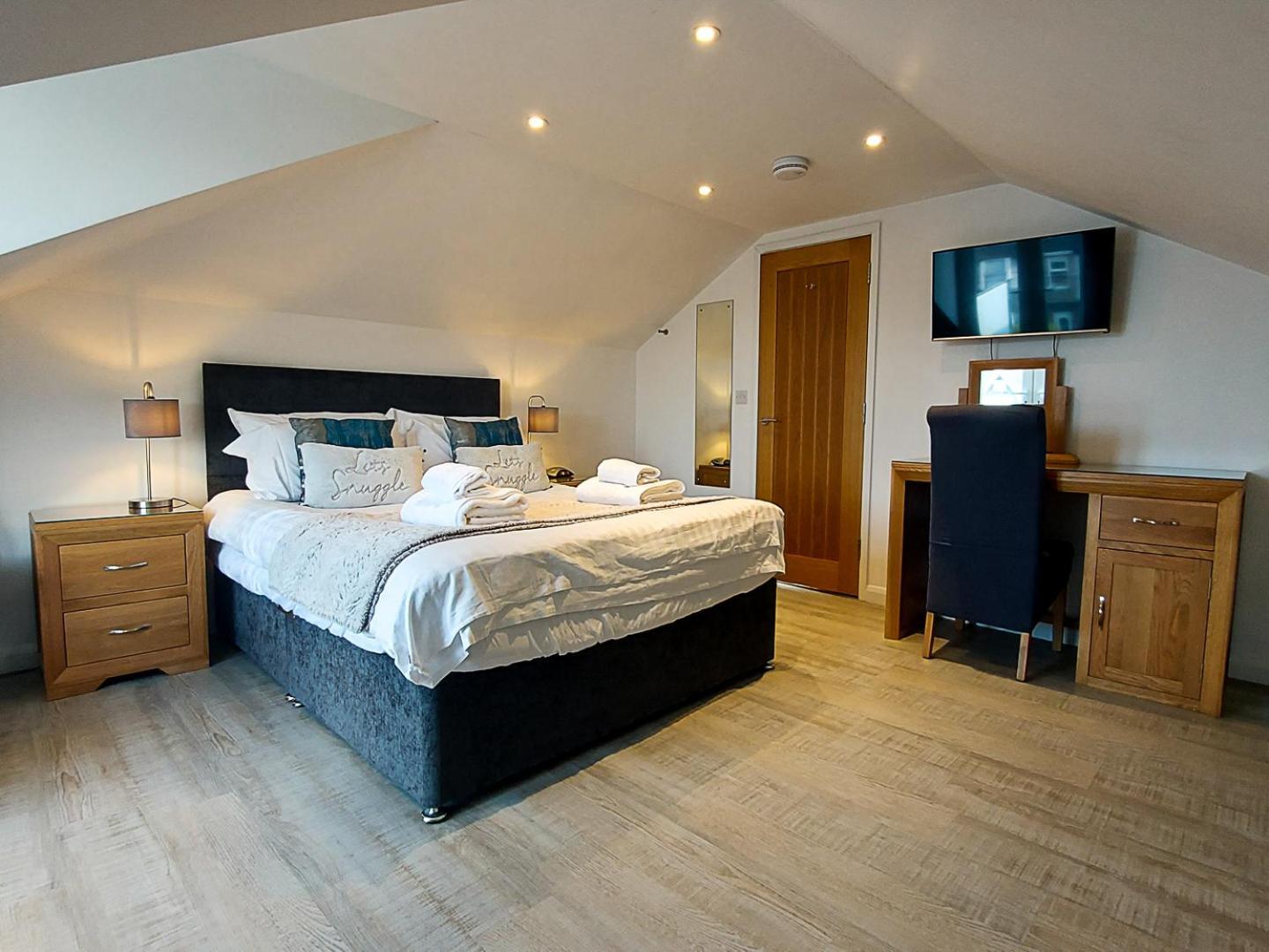 Meadow View Apartments New Quay Εξωτερικό φωτογραφία